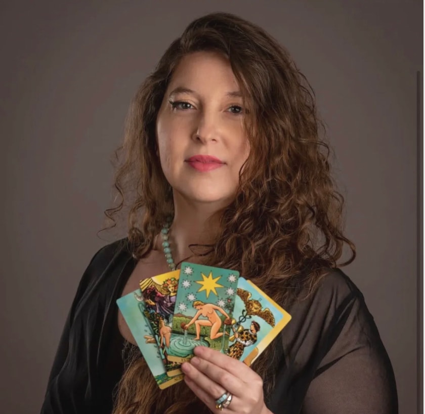 Portrait of Muse Diva Goddess — Lizz Glow